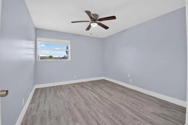  Residence photo 7