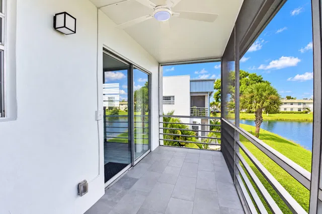  Residence photo 15
