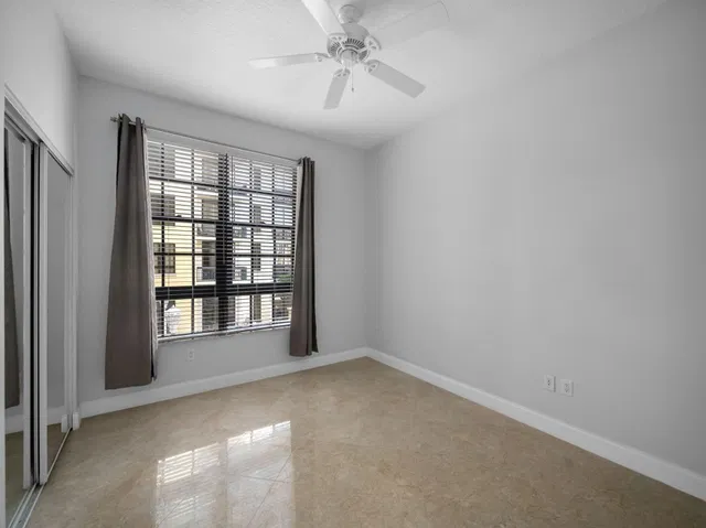 Two City Plaza Unit 605 photo 5