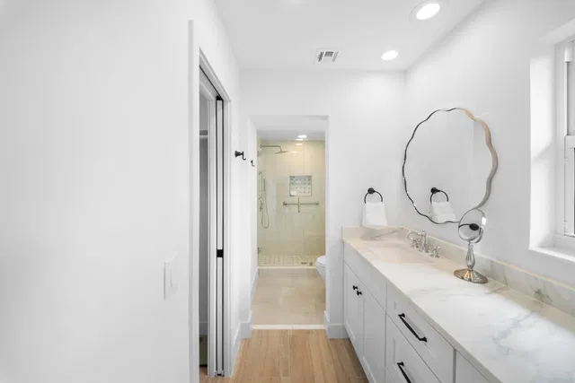  Residence photo 11