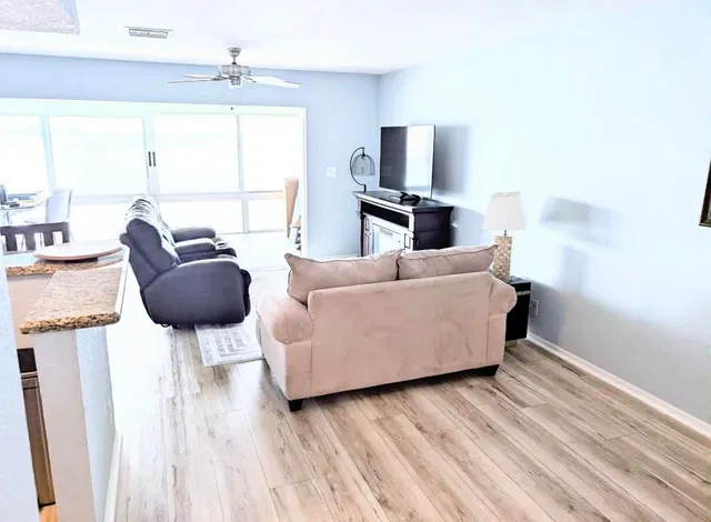  Unit 308 photo 5