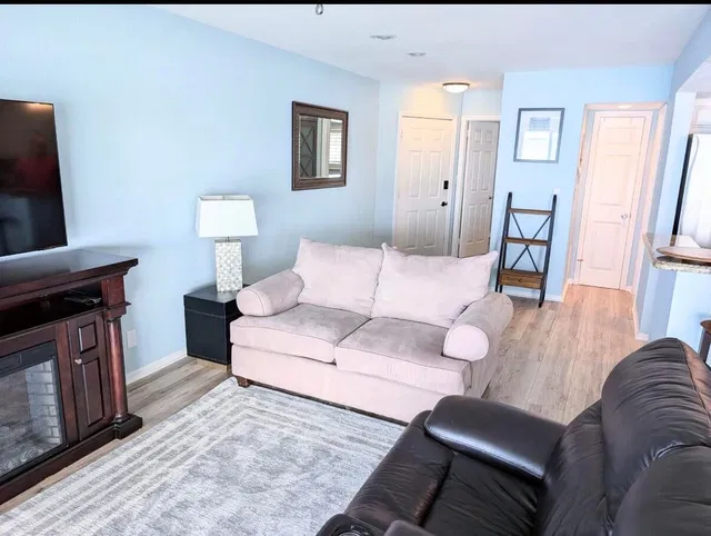  Unit 308 photo 8