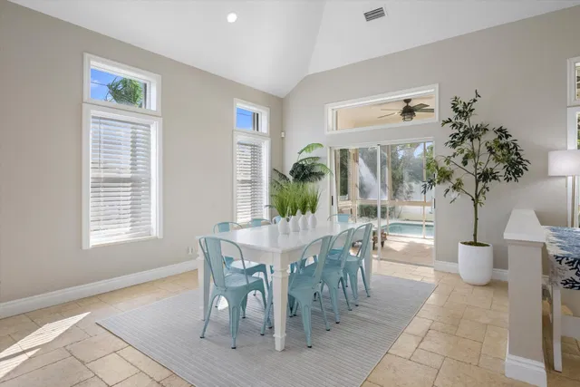  Residence photo 11