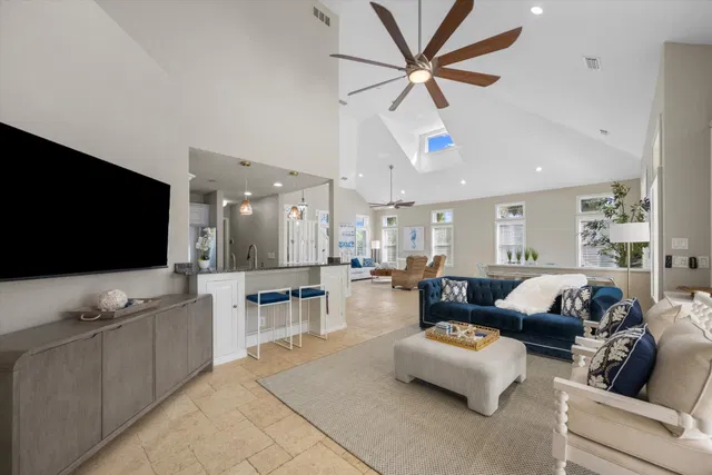  Residence photo 15