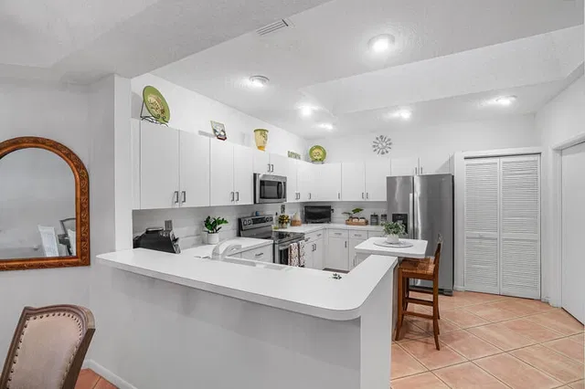  Residence photo 6
