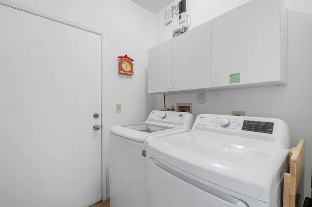  Residence photo 9