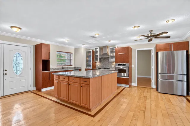  Residence photo 5