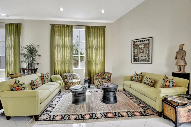  Residence photo 6