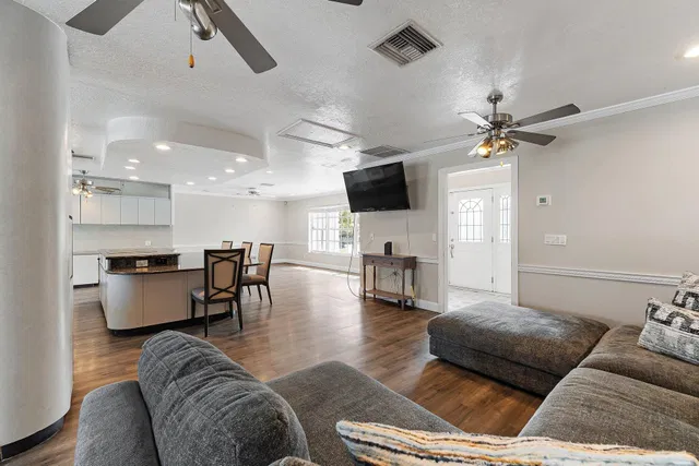  Residence photo 13