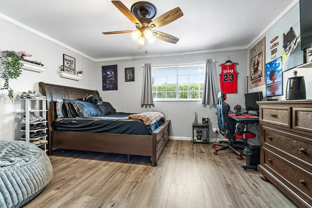  Residence photo 30