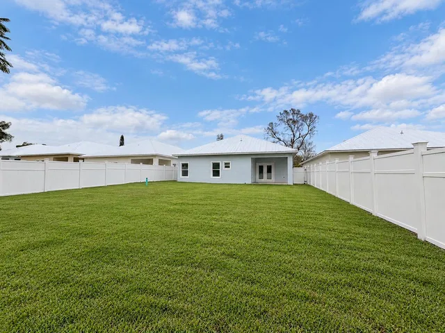  Residence photo 23