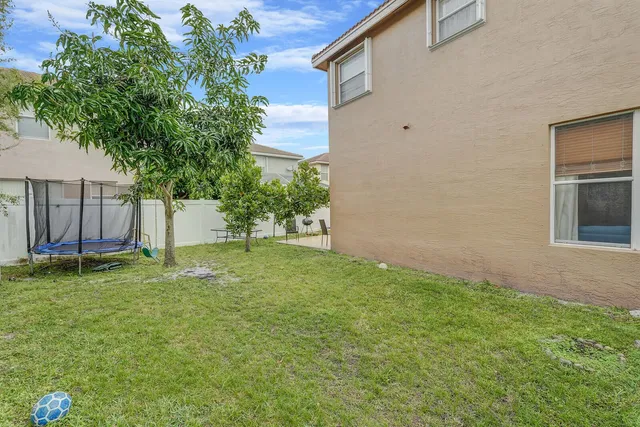  Residence photo 20