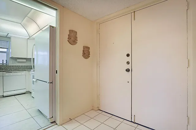South Palm Beach Unit A506 photo 14