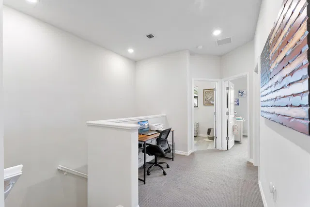 Residence photo 13