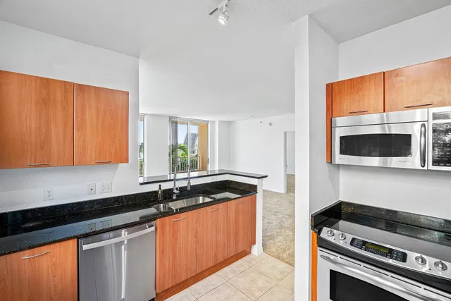 Casa Loma Boynton Unit Unit 401 photo 9