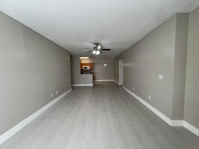  Unit 1504 photo 5