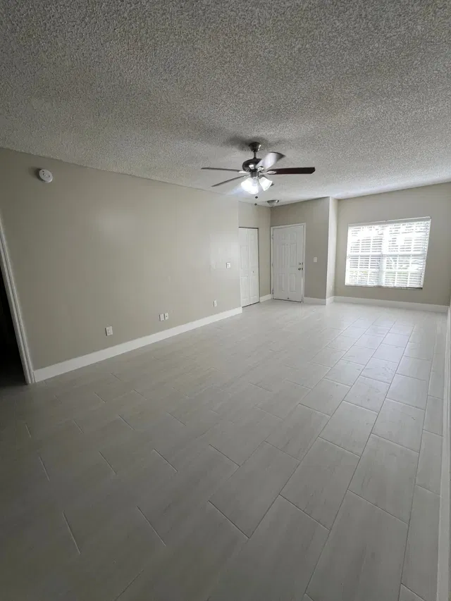  Unit 1504 photo 8