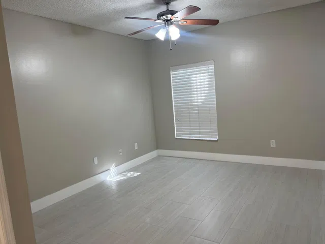  Unit 1504 photo 13