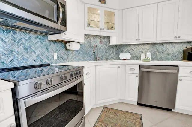 Unit 617 photo 16
