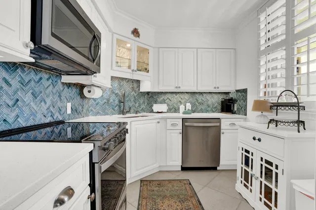  Unit 617 photo 17