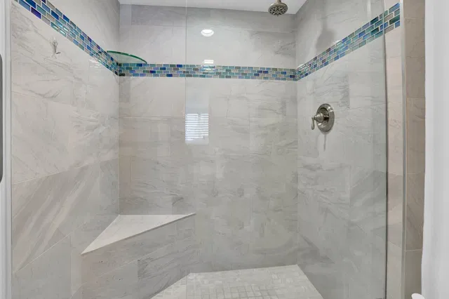  Unit 617 photo 24