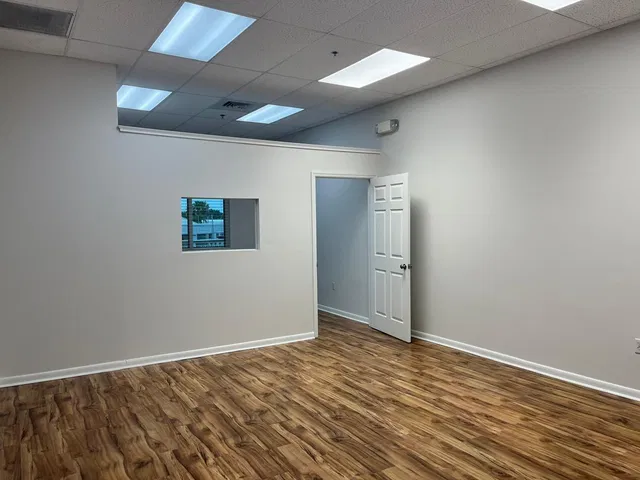 Residence photo 3