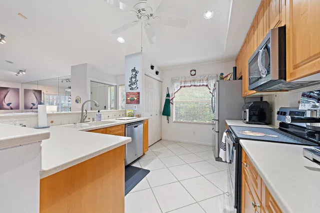  Residence photo 8
