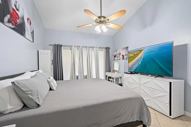  Residence photo 14