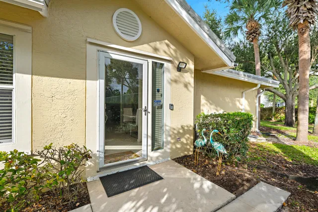  Residence photo 20