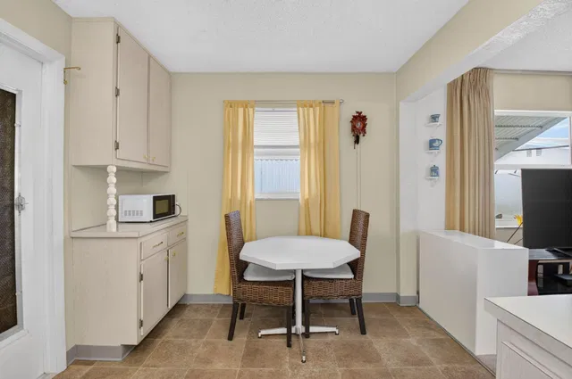  Residence photo 14