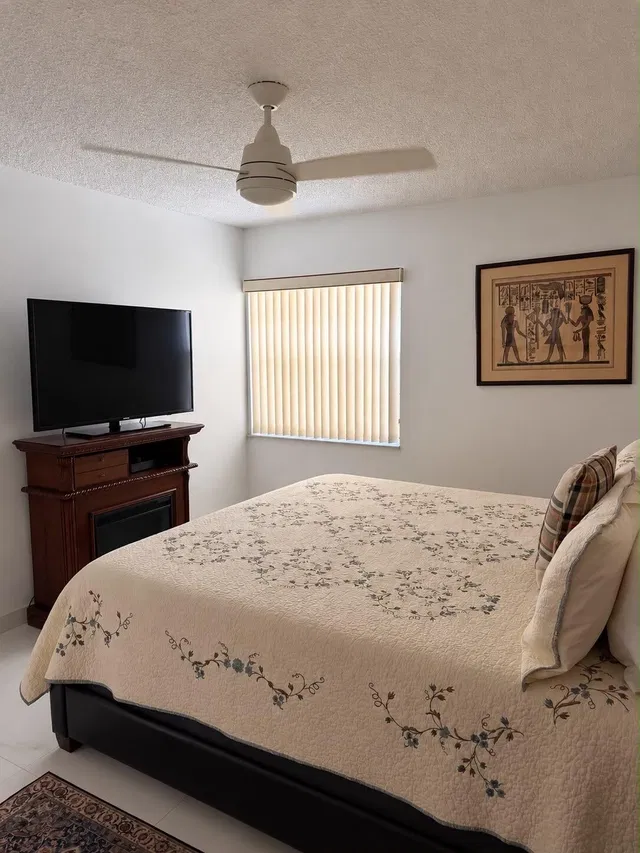 Residence photo 5