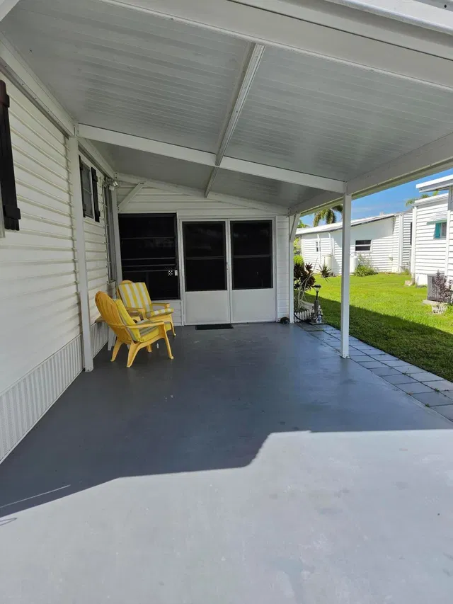 Unit 82 photo 3