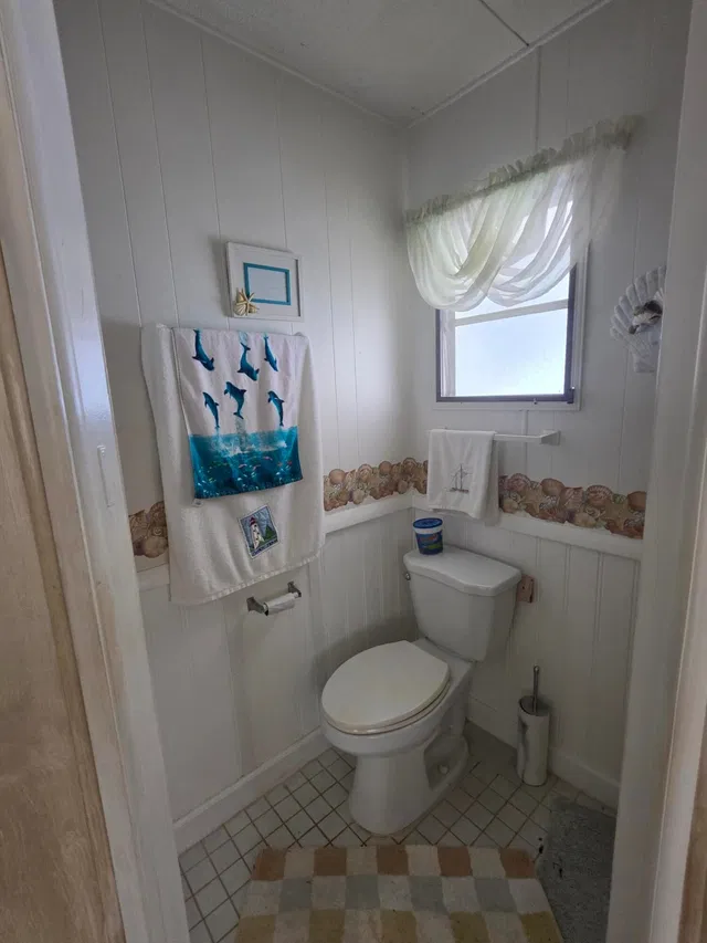 Unit 82 photo 14