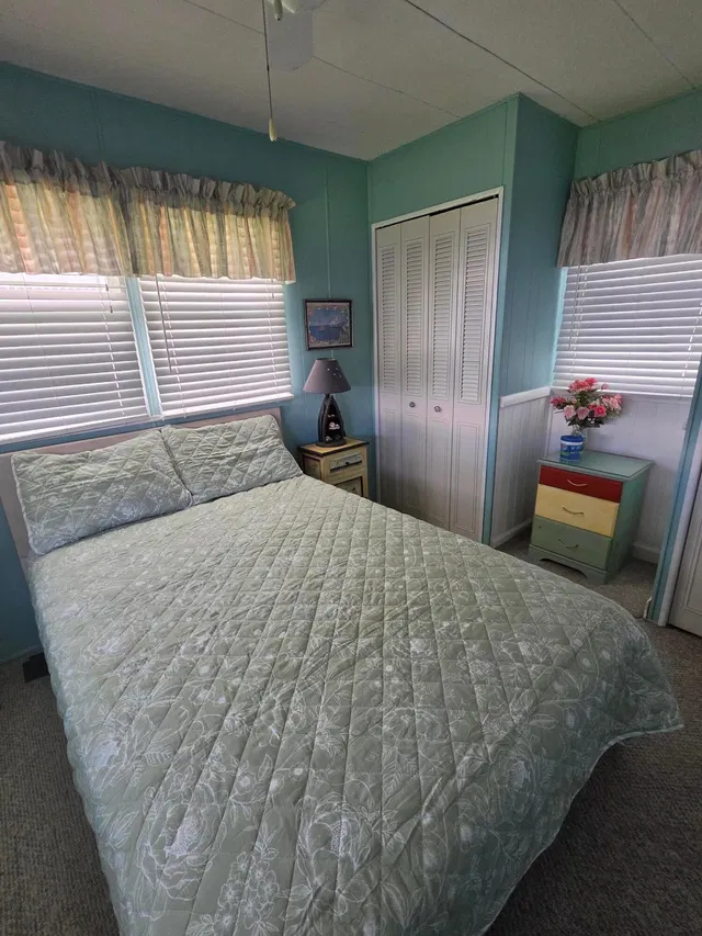 Unit 82 photo 15