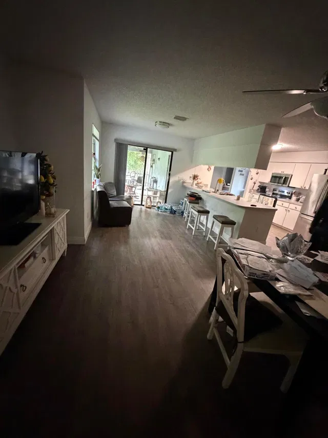  Residence photo 5
