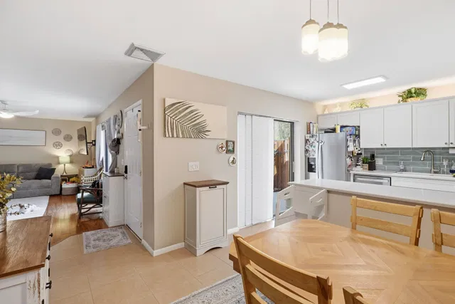 Residence photo 12