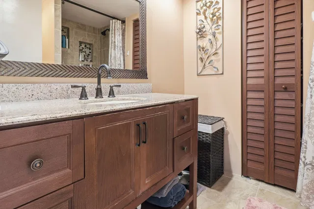 Residence photo 20