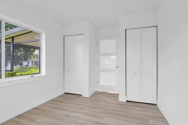 Residence photo 16