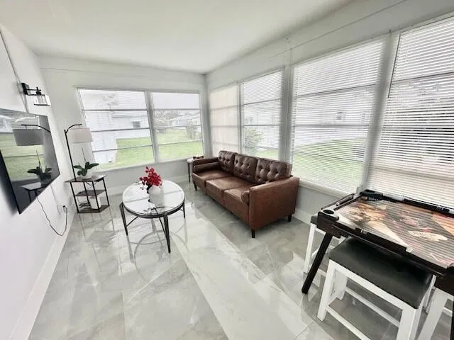 Residence photo 16