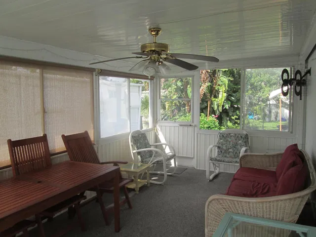 Residence photo 20