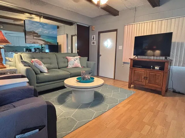 Residence photo 24