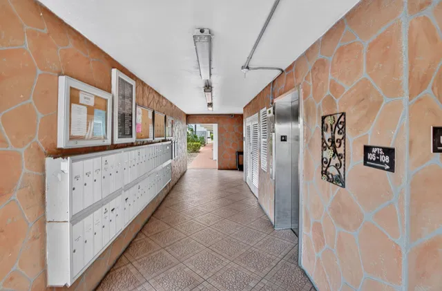 Unit 3080 photo 3