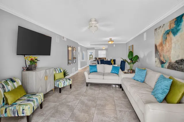 Unit 3080 photo 18