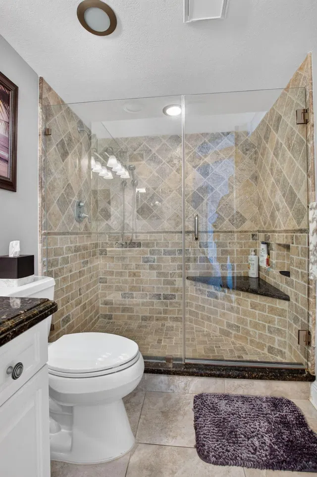 Unit 3080 photo 32