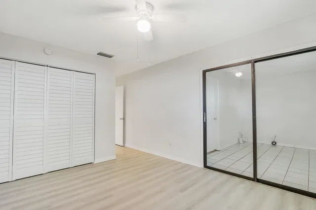 Residence photo 2