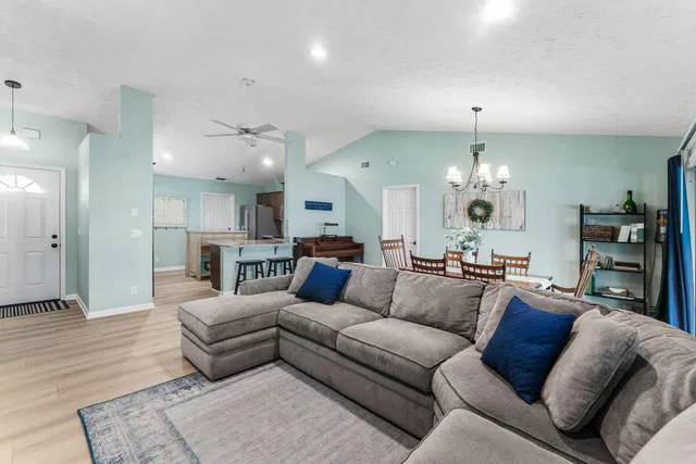 Residence photo 6