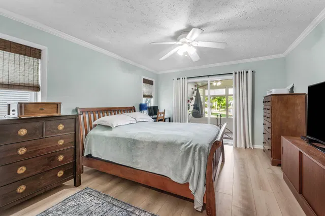 Residence photo 16