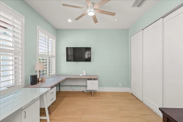 Residence photo 19