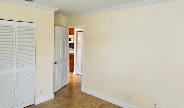 Residence photo 17