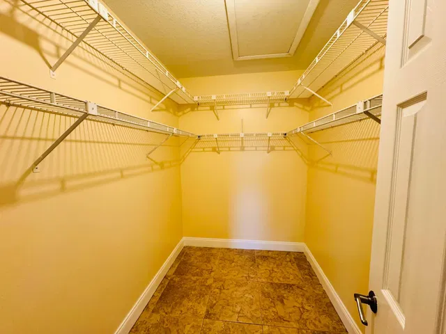  Residence photo 23